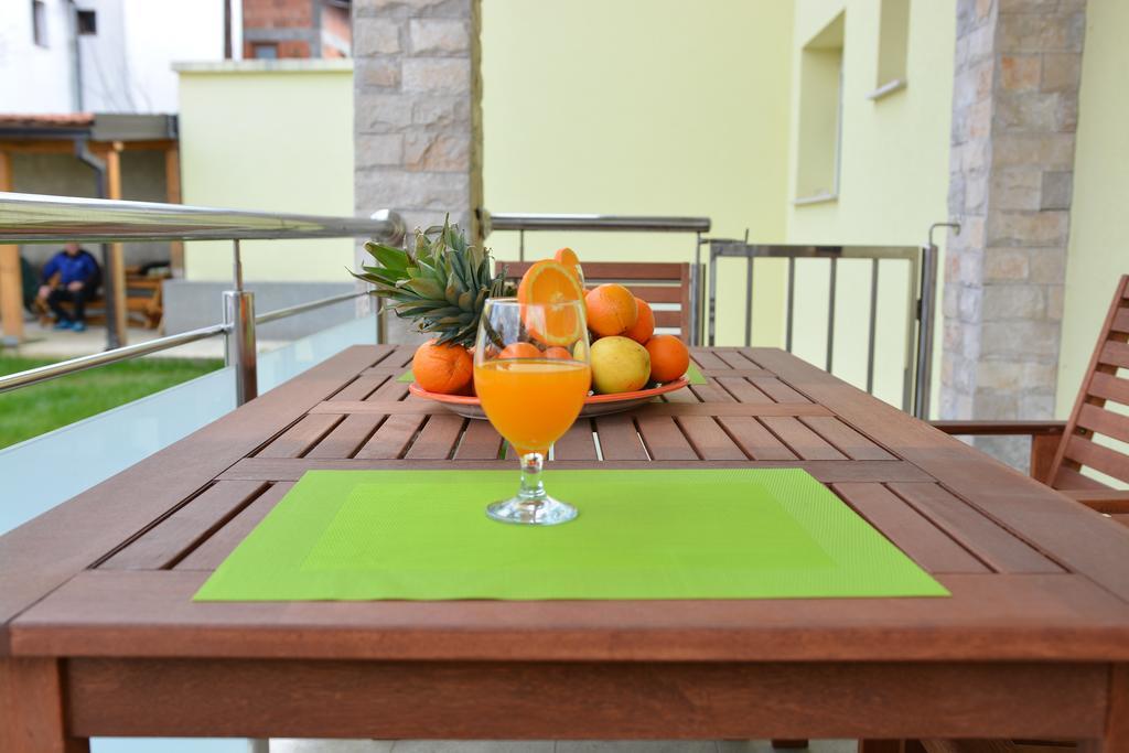 Apartment Mirela Sarajevo Bagian luar foto