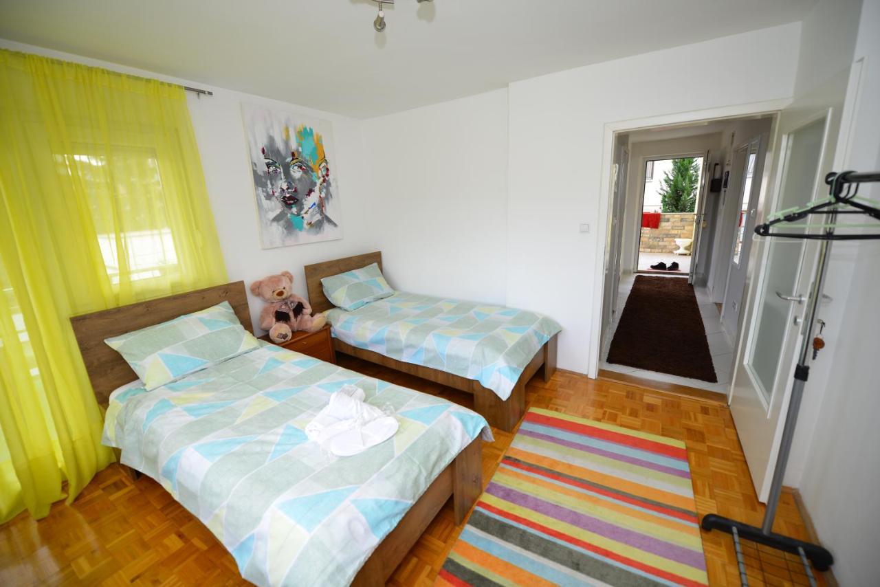 Apartment Mirela Sarajevo Bagian luar foto